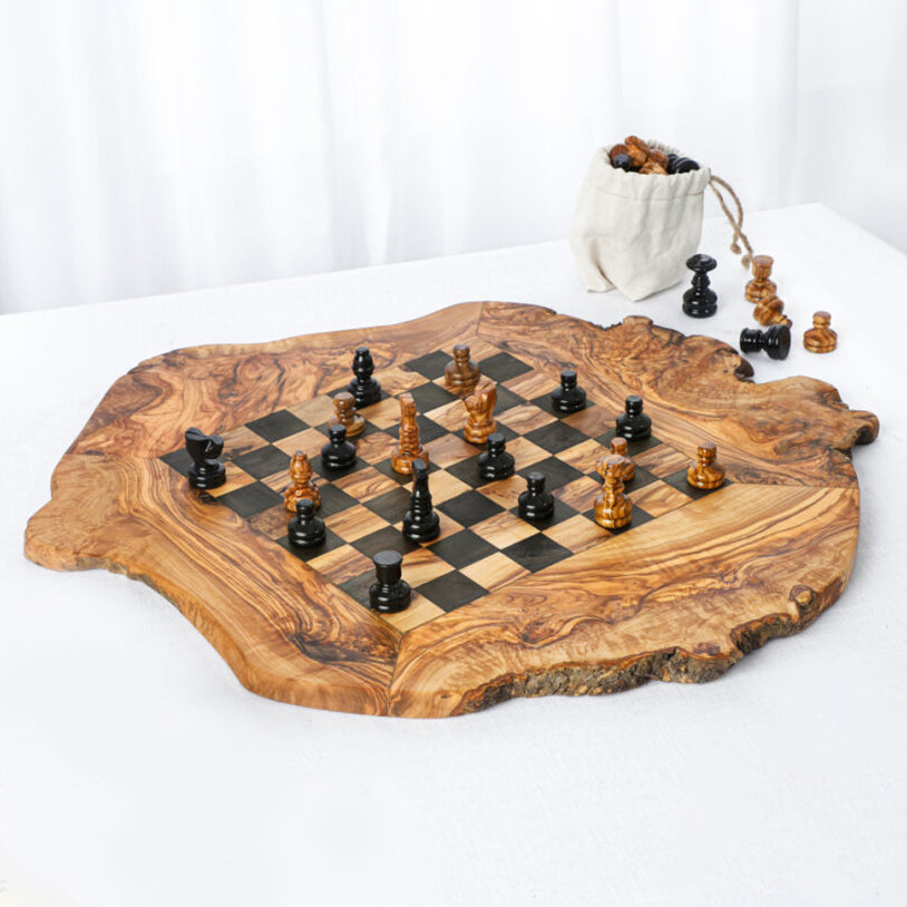 Handgefertigte Schachspiele aus Olivenholz