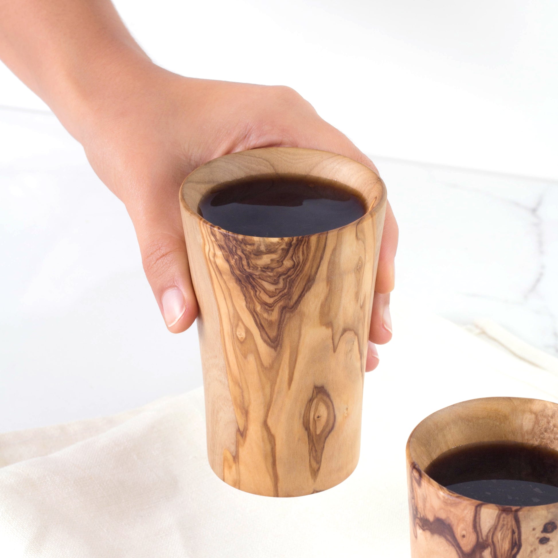 Gift-Perfect Wooden Cup from Olive Wood: Surprise a loved one with this unique, handcrafted cup. Perfect for those who appreciate sustainable and stylish kitchenware, it’s a gift that stands out.