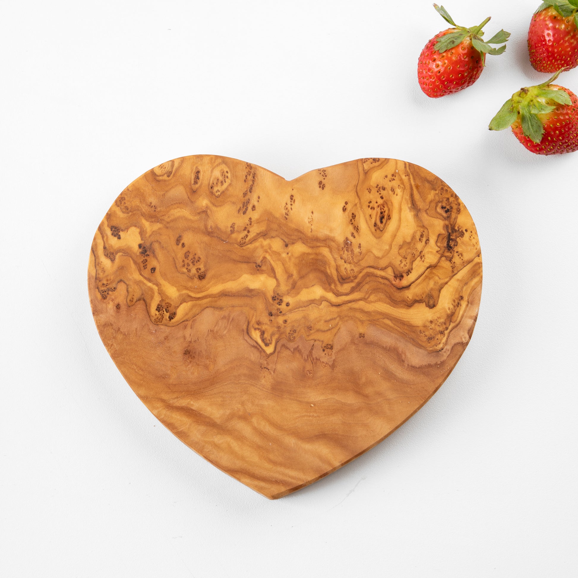 Heart Shaped Board Olive Wood - ArtisRaw