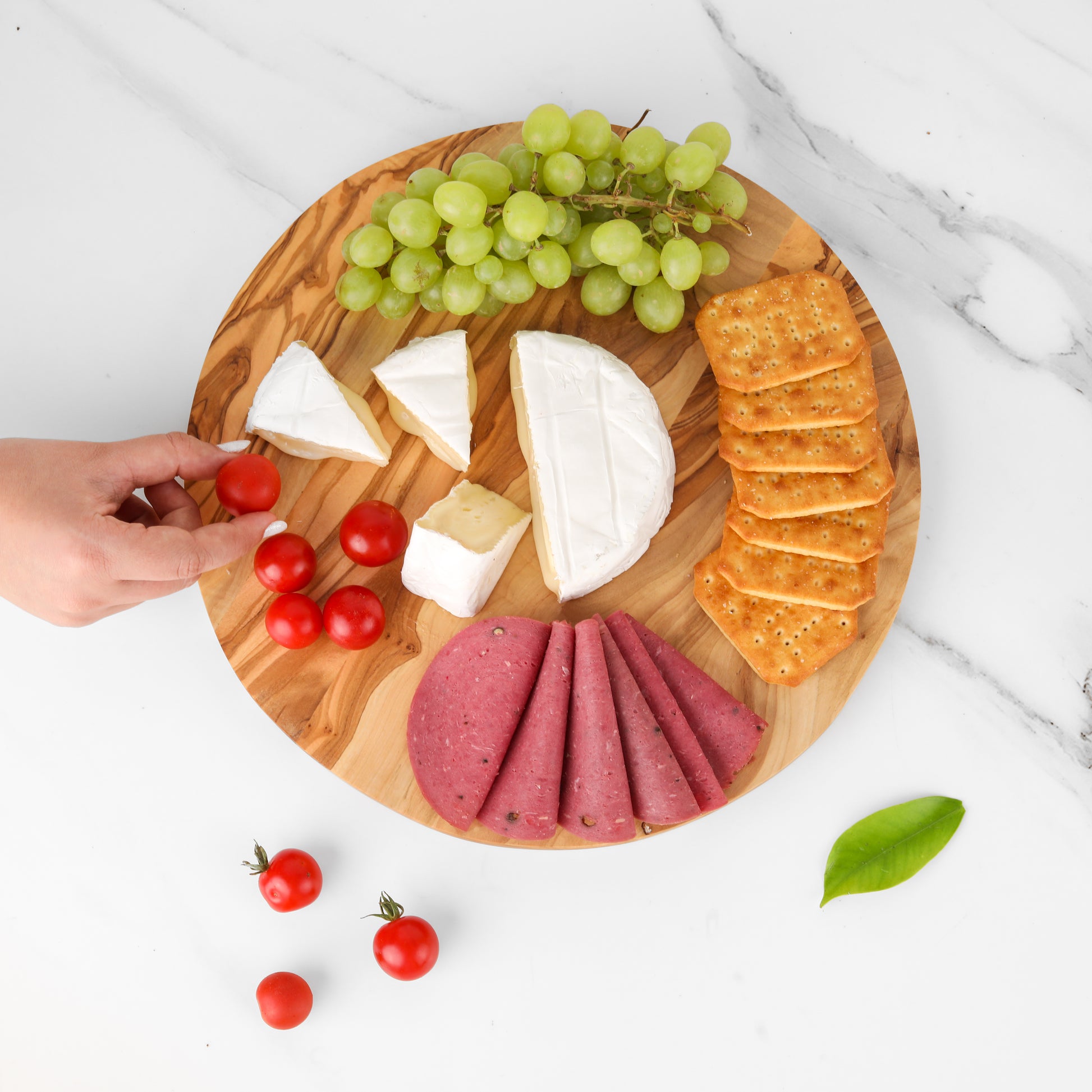 Round Board Olive Wood - ArtisRaw