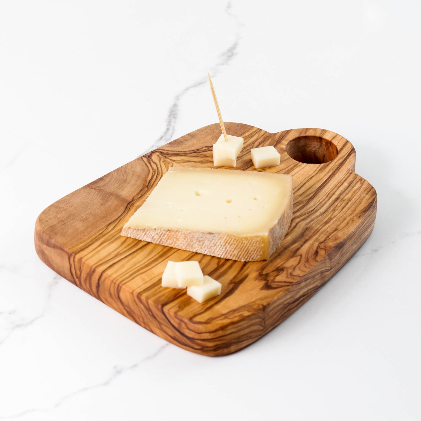 Cutting Board with Cut Out Handle - ArtisRaw