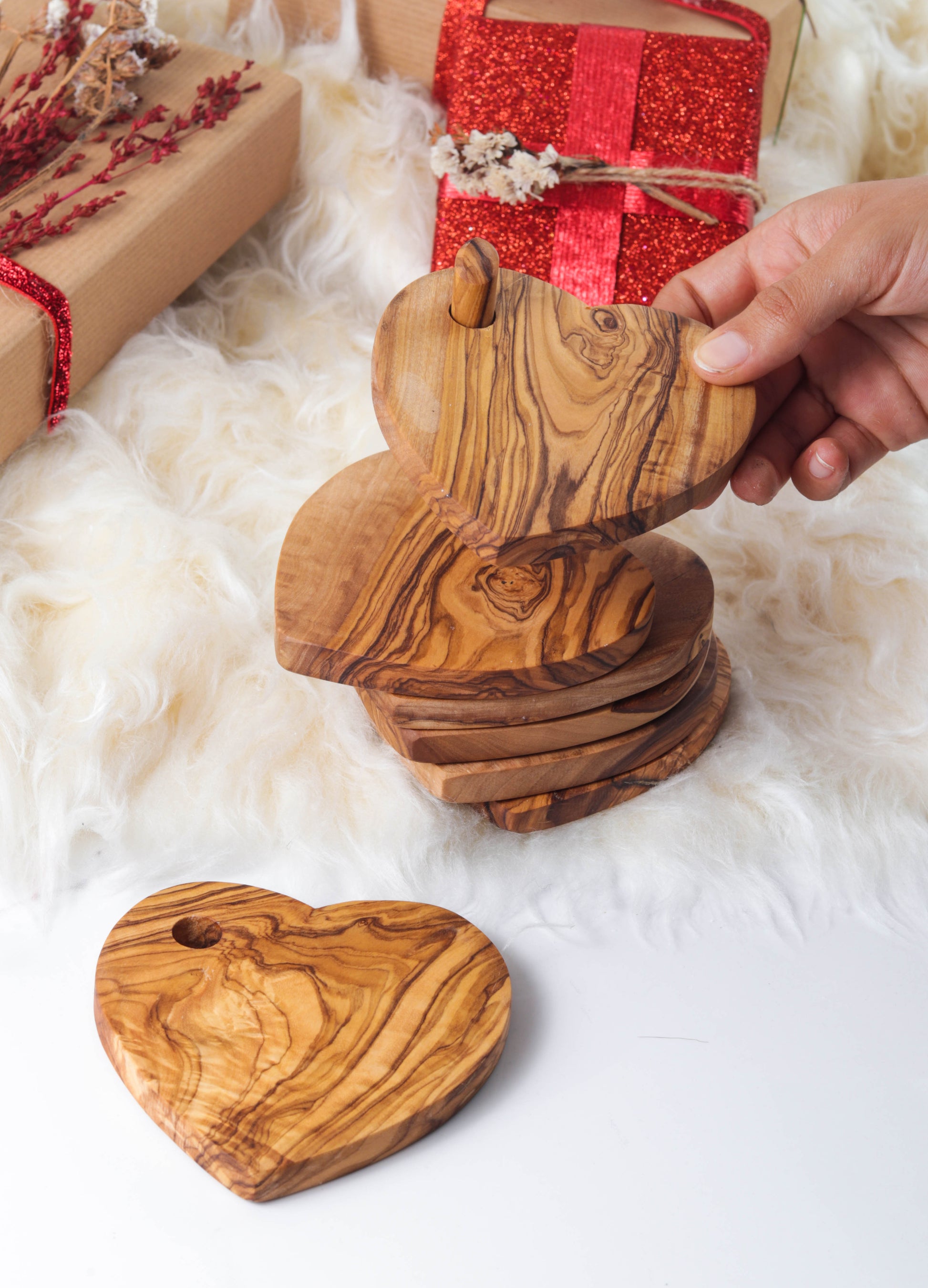 Set Of 6 Heart-Shaped Coasters With Holder Olive Wood - ArtisRaw
