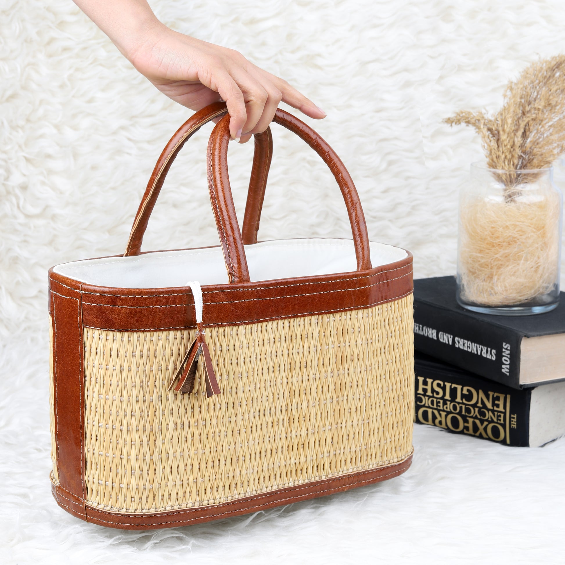 Handmade Top Handle Straw Bag - ArtisRaw