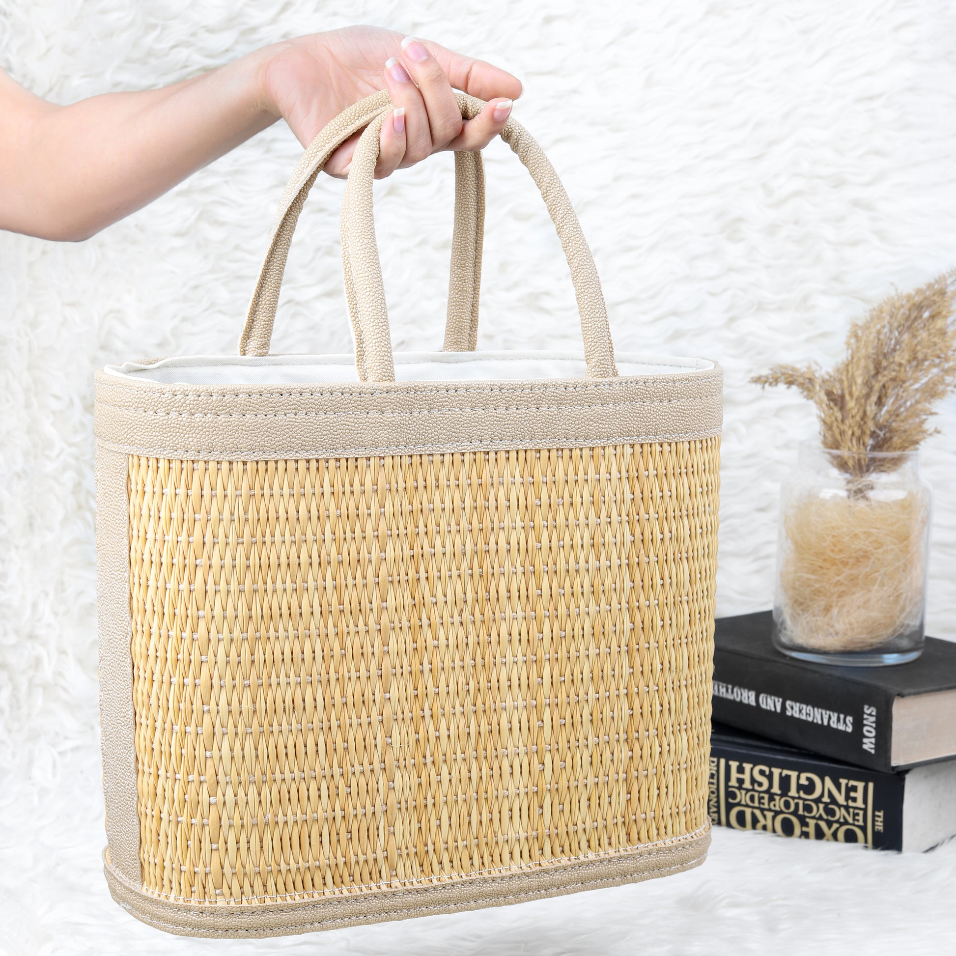 Practical Straw Bag with Handle - ArtisRaw