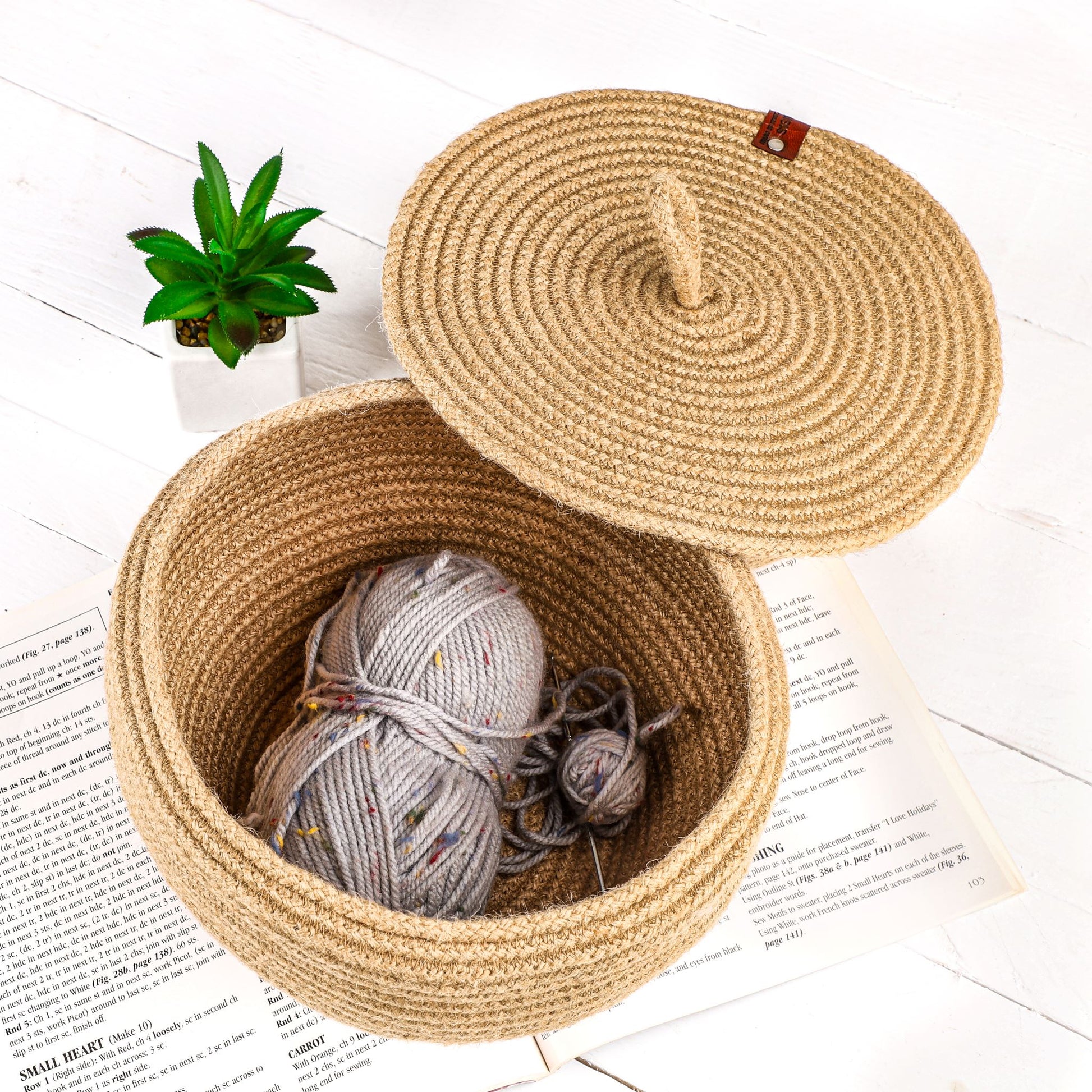 Handwoven Plant Basket made from North African Esparto Grass - ArtisRaw