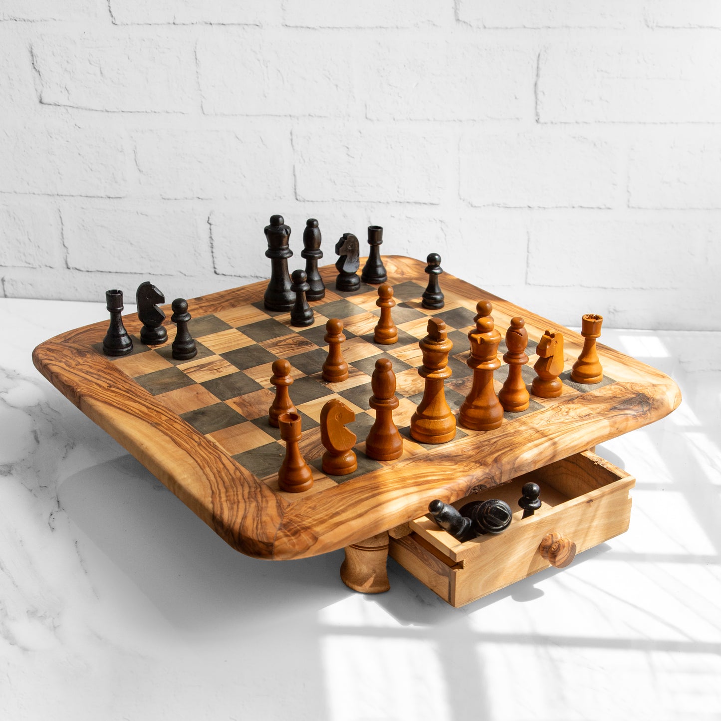 Chess With Round-Edged Board And Legs - ArtisRaw