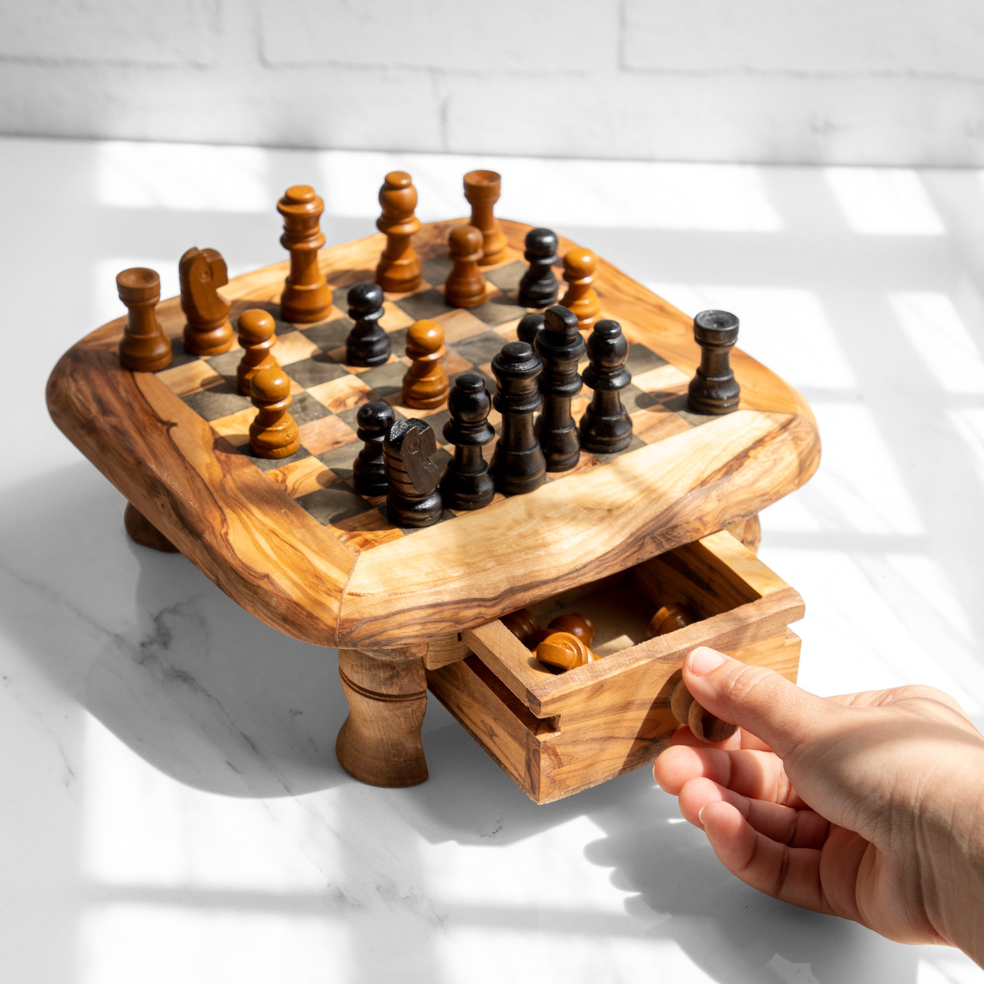 Chess With Round-Edged Board And Legs - ArtisRaw
